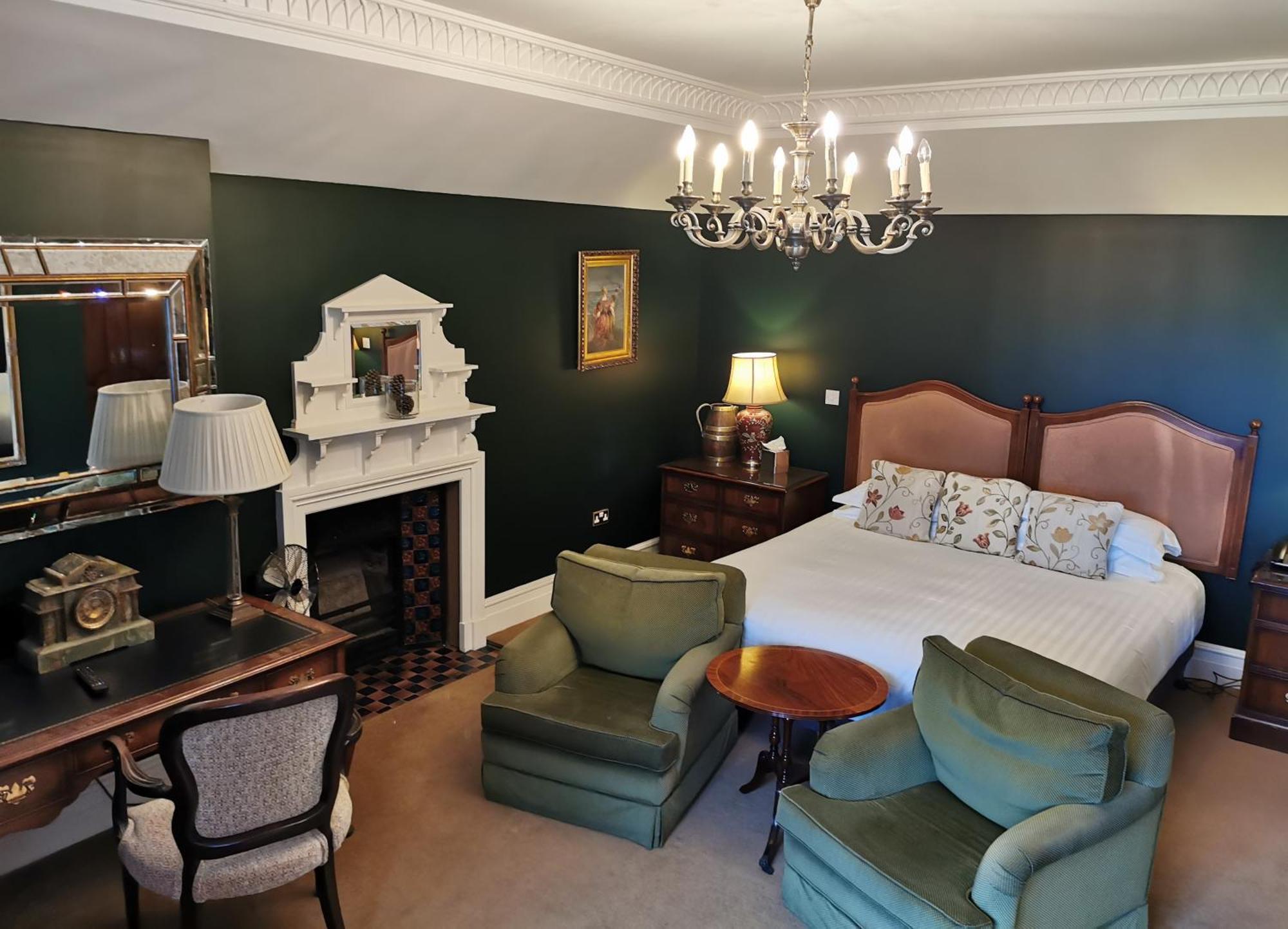 Waterford Castle Hotel & Golf Resort Ballinakill  الغرفة الصورة